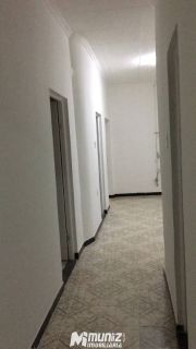 VENDE-SE CASA NO CENTRO DE NOSSA Srª DAS DORES