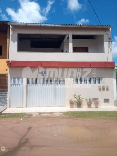 vende-se casa com 2 pavimentos no Rosa Elze