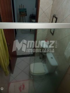 vende-se casa com 2 pavimentos no Rosa Elze