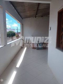 vende-se casa com 2 pavimentos no Rosa Elze