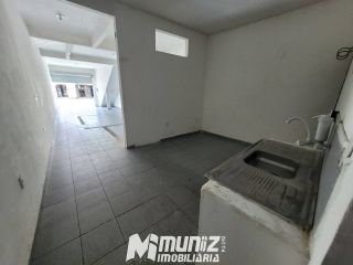 ALUGA-SE PONTO COMERCIAL NA RUA SANTA CATARINA