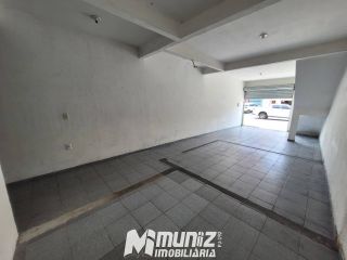 ALUGA-SE PONTO COMERCIAL NA RUA SANTA CATARINA