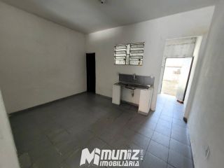 ALUGA-SE PONTO COMERCIAL NA RUA SANTA CATARINA