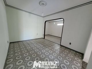 Alugue Já! Casa Ampla Disponível Para Aluguel No Bairro Pereira Lobo