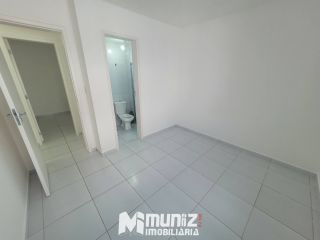 Apt à Venda  desocupado no Cond.  Mar de Aruana 2, no cond. tem elevador