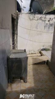 VENDE-SE CASA NA RUA PARAIBA - BAIRRO AMERICA