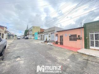 VENDE-SE DUAS CASA NO BAIRRO NOVO PARAISO