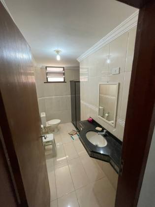 ALUGA-SE APTO NO EDF. IMPERIAL RESIDENCE