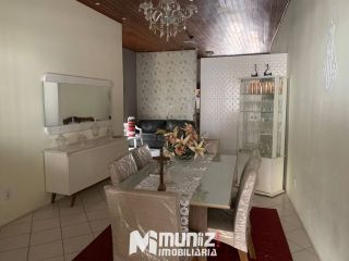 VENDE-SE CASA NA RUA DOM BOSCO