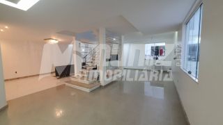 VENDE-SE CASA NA RUA MANOEL ESPÍRITO SANTO
