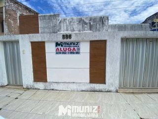 ALUGA-SE CASA NA RUA SD. PETRONILO JOSÉ DOS SANTOS