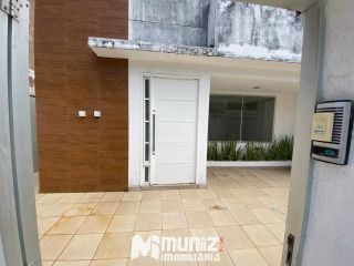 ALUGA-SE CASA NA RUA SD. PETRONILO JOSÉ DOS SANTOS