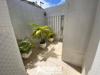 ALUGA-SE CASA NA RUA SD. PETRONILO JOSÉ DOS SANTOS