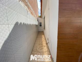 ALUGA-SE ÓTIMA CASA   PARA COMERCIO E RESIDÊNCIA ,NA RUA SD. PETRONILO JOSÉ DOS SANTOS