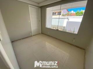 ALUGA-SE ÓTIMA CASA   PARA COMERCIO E RESIDÊNCIA ,NA RUA SD. PETRONILO JOSÉ DOS SANTOS