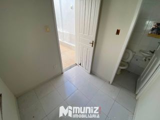 ALUGA-SE ÓTIMA CASA   PARA COMERCIO E RESIDÊNCIA ,NA RUA SD. PETRONILO JOSÉ DOS SANTOS