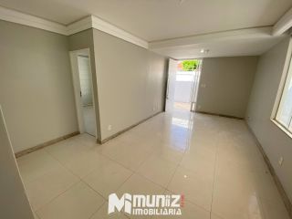 ALUGA-SE ÓTIMA CASA   PARA COMERCIO E RESIDÊNCIA ,NA RUA SD. PETRONILO JOSÉ DOS SANTOS