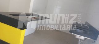 vende-se casa otima para comércio de esquina na Av Beira Mar