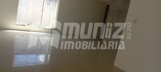 vende-se casa otima para comércio de esquina na Av Beira Mar