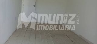 vende-se casa otima para comércio de esquina na Av Beira Mar