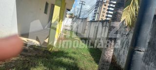 vende-se casa otima para comércio de esquina na Av Beira Mar