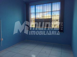 vende-se otima casa c/2 pavimentos Av Gonçalo Prado Rollemberg