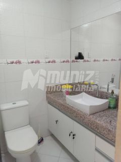 vende-se otima casa c/2 pavimentos Av Gonçalo Prado Rollemberg
