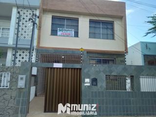 Vende-se otima casa c/2 pavimentos Av Gonçalo Prado Rollemberg