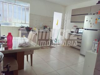 VENDE-SE CASA RUA FREI PAULO