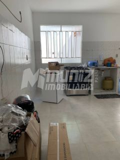 VENDE-SE CASA RUA FREI PAULO