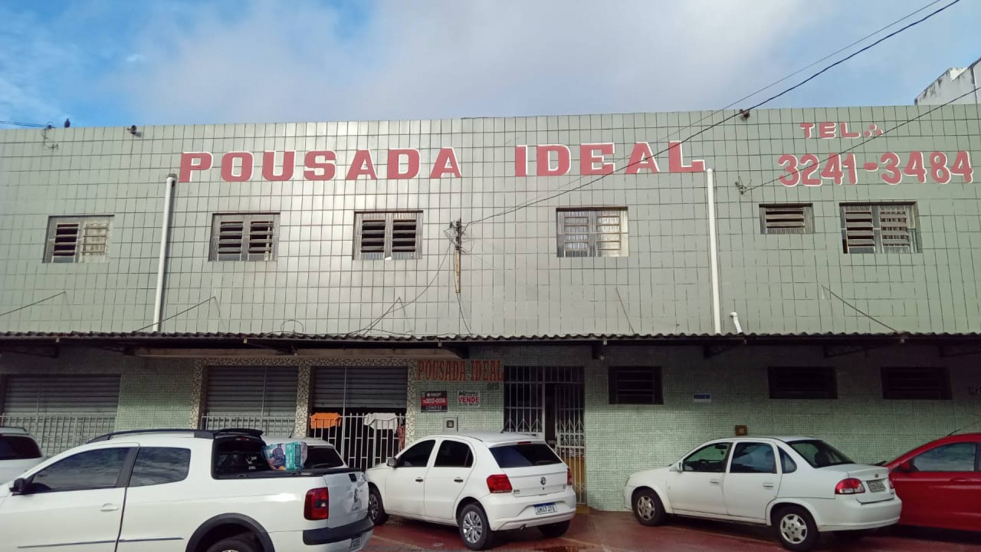 VENDE-SE POUSADA RESIDENCIAL NA RUA ACRE