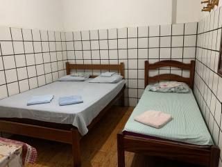 VENDE-SE POUSADA RESIDENCIAL NA RUA ACRE