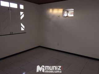 CASA PARA ALUGAR COM 3 QUARTOS NA ARUANA!