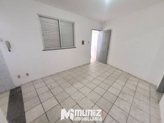 Apartamento Para Alugar com 1 Quarto no bairro Luzia