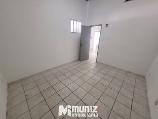 Apartamento Para Alugar com 1 Quarto no bairro Luzia