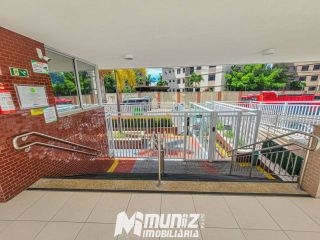 ALUGA-SE ÓTIMO APARTAMENTO NO COND. LIFE JABOTIANA