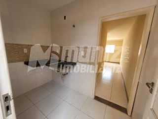 ALUGA-SE APTO A PARTE TÉRRA DA AV. MAMEDE PAES MENDONÇA