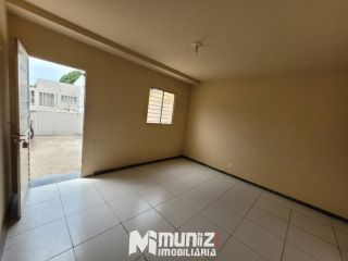 ALUGA-SE APTO NA PARTE TÉRRA DA AV. MAMEDE PAES MENDONÇA - GETÚLIO VARGAS