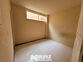 ALUGA-SE APTO NA PARTE TÉRRA DA AV. MAMEDE PAES MENDONÇA - GETÚLIO VARGAS