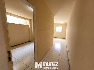 ALUGA-SE APTO NA PARTE TÉRRA DA AV. MAMEDE PAES MENDONÇA - GETÚLIO VARGAS