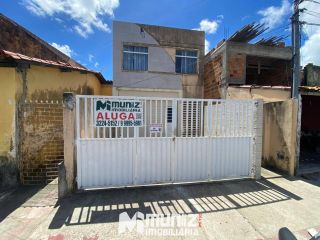 ALUGA-SE APTO NA PARTE TÉRRA DA AV. MAMEDE PAES MENDONÇA - GETÚLIO VARGAS