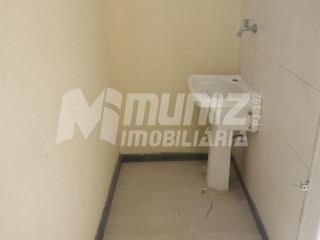 ALUGA-SE APTO A PARTE TÉRRA DA AV. MAMEDE PAES MENDONÇA