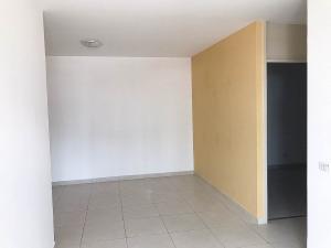 ALUGA-SE APTO NO COND. PACIFICO NORTE