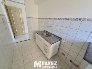 ALUGA-SE APARTAMENTO NO  CONDOMÍNIO ARTE VIVA