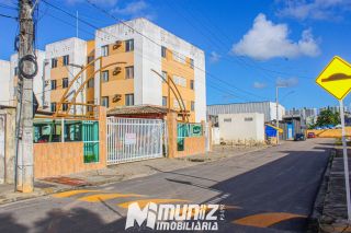 Vende-se Apartamento no Condomínio Morada Real - Rosa Elze