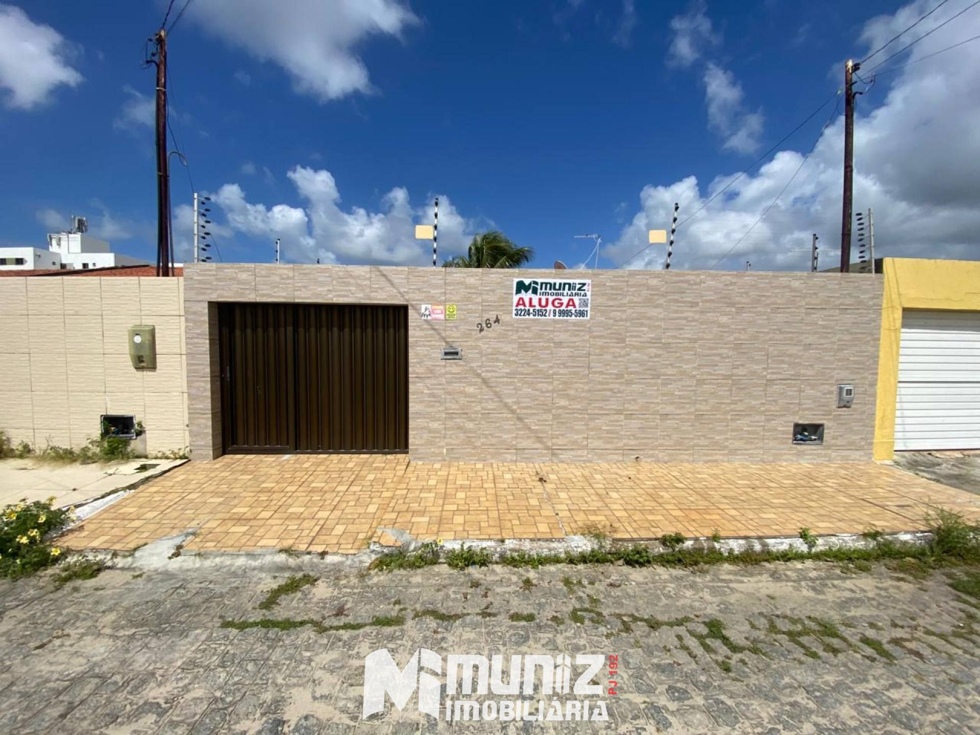CASA PARA ALUGAR NA RUA III - BAIRRO ARUANA!