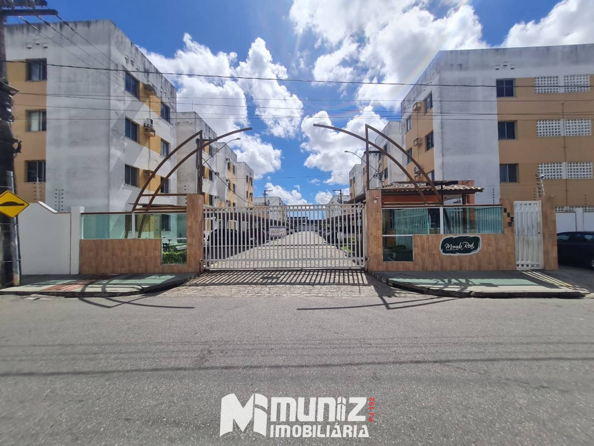 ALUGA-SE APTO TERREO  NO CONDOMÍNIO MORADA REAL