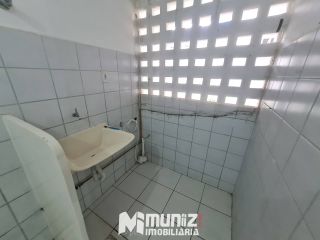 ALUGA-SE APTO TERREO  NO CONDOMÍNIO MORADA REAL