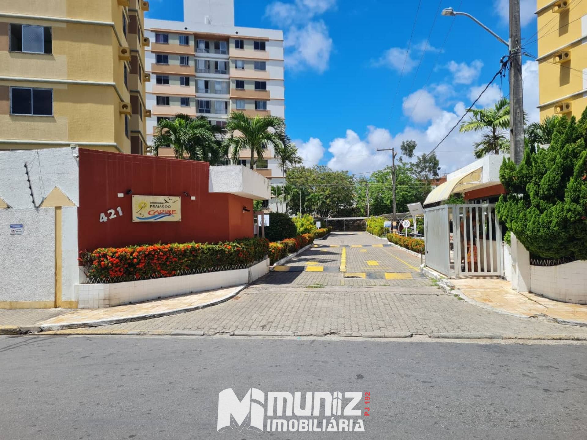 ALUGA-SE APARTAMENTO NO CONDOMÍNIO PRAIAS DO CARIBE - BAIRRO LUZIA