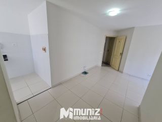 ALUGA-SE APARTAMENTO NO CONDOMÍNIO PRAIAS DO CARIBE - BAIRRO LUZIA